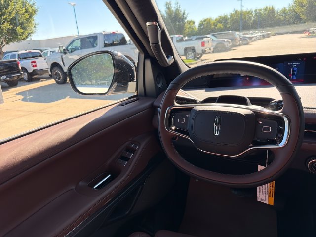 New 2026 Lincoln Navigator Reserve AWD/4WD image 18