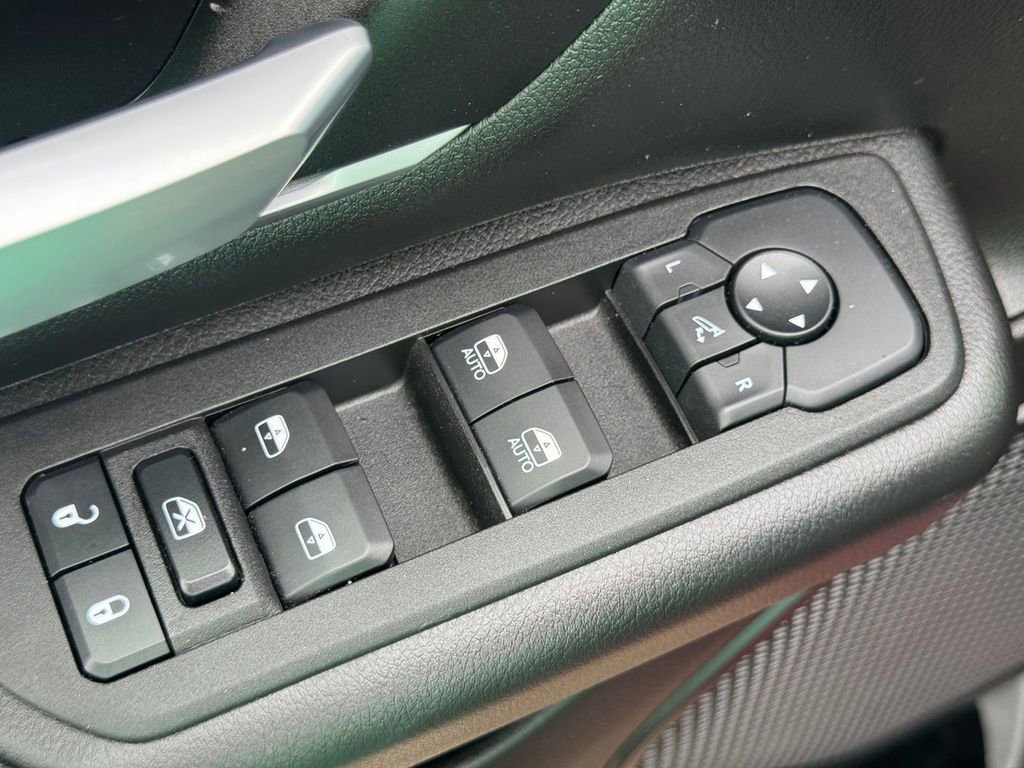 Used 2025 RAM 1500 Big Horn AWD/4WD image 18