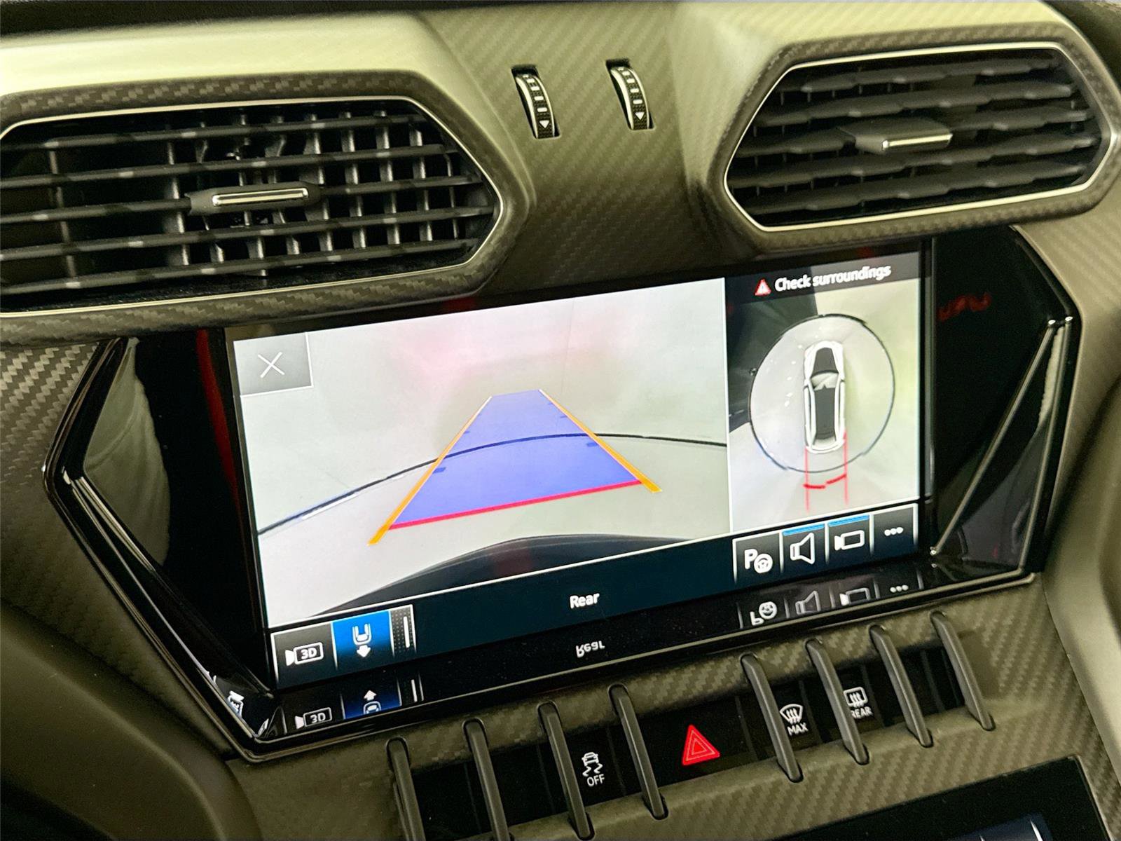 Used 2023 Lamborghini Urus Performante image 20