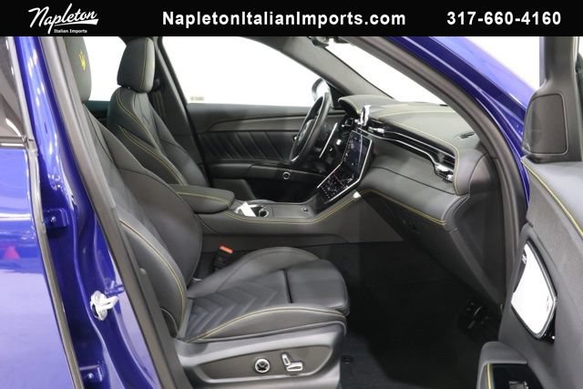 Certified 2024 Maserati Grecale Trofeo AWD/4WD image 36