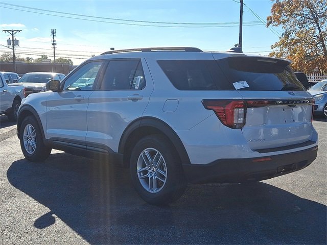 New 2026 Ford Explorer Active image 3