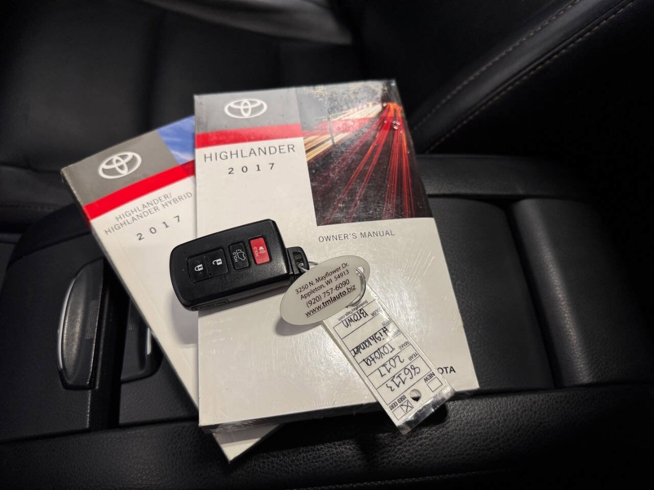 Used 2017 Toyota Highlander XLE image 45