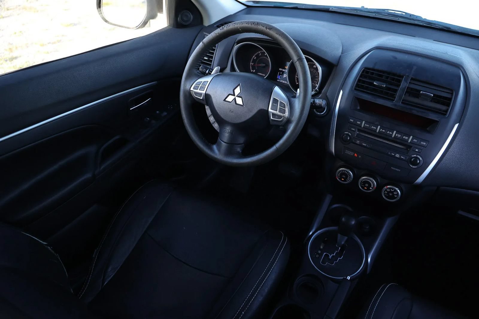 Used 2011 Mitsubishi Outlander Sport SE FWD image 13