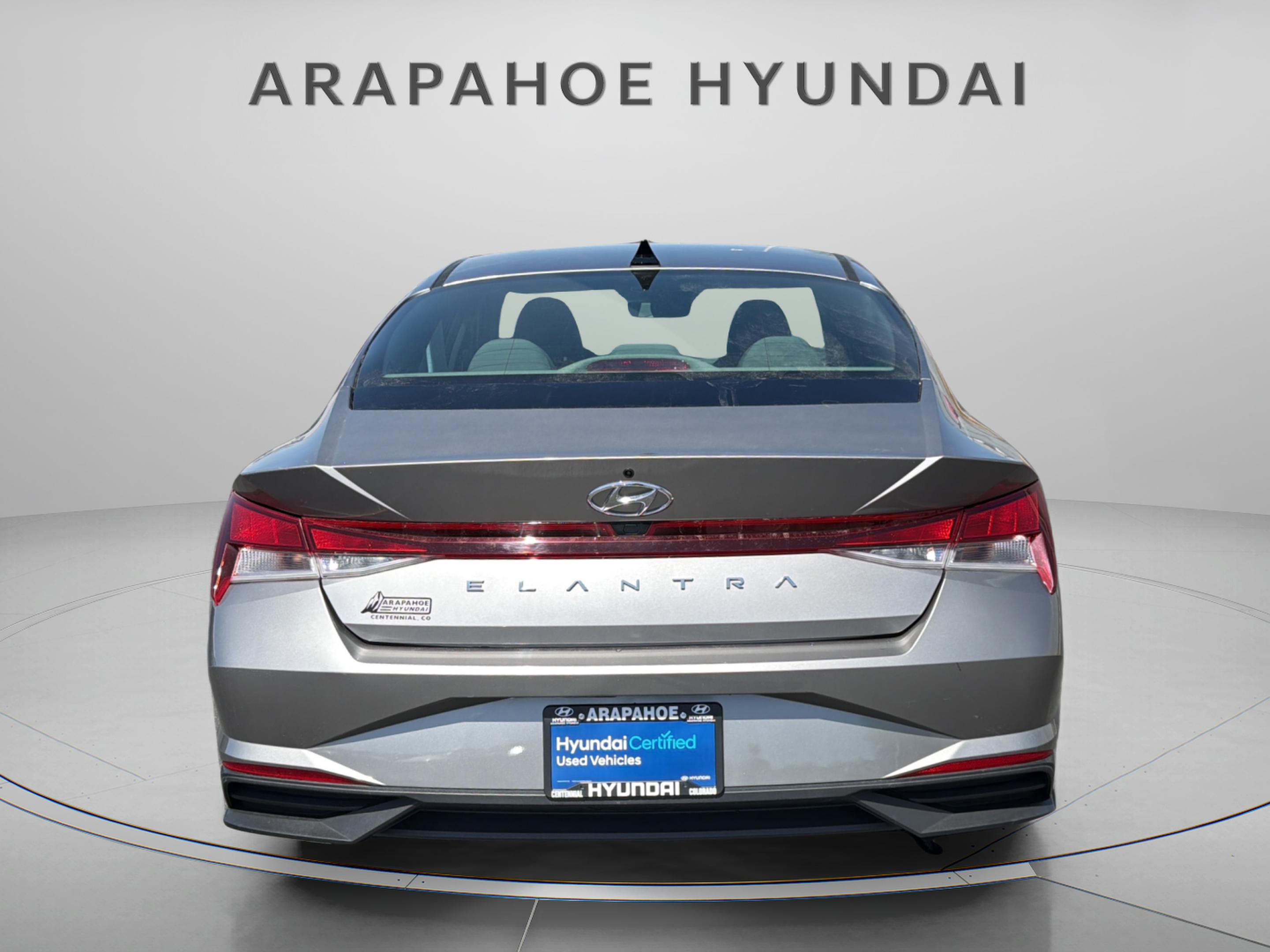 Used 2023 Hyundai Elantra SEL w/ Convenience Package image 4