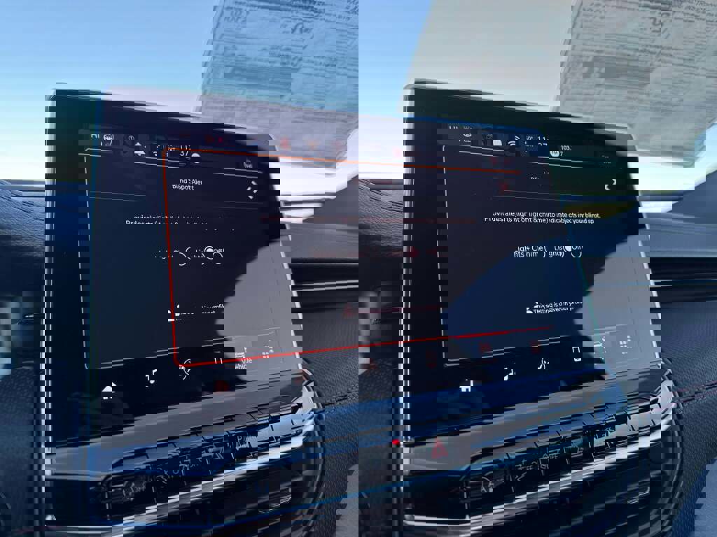 New 2026 Jeep Compass Trailhawk image 30