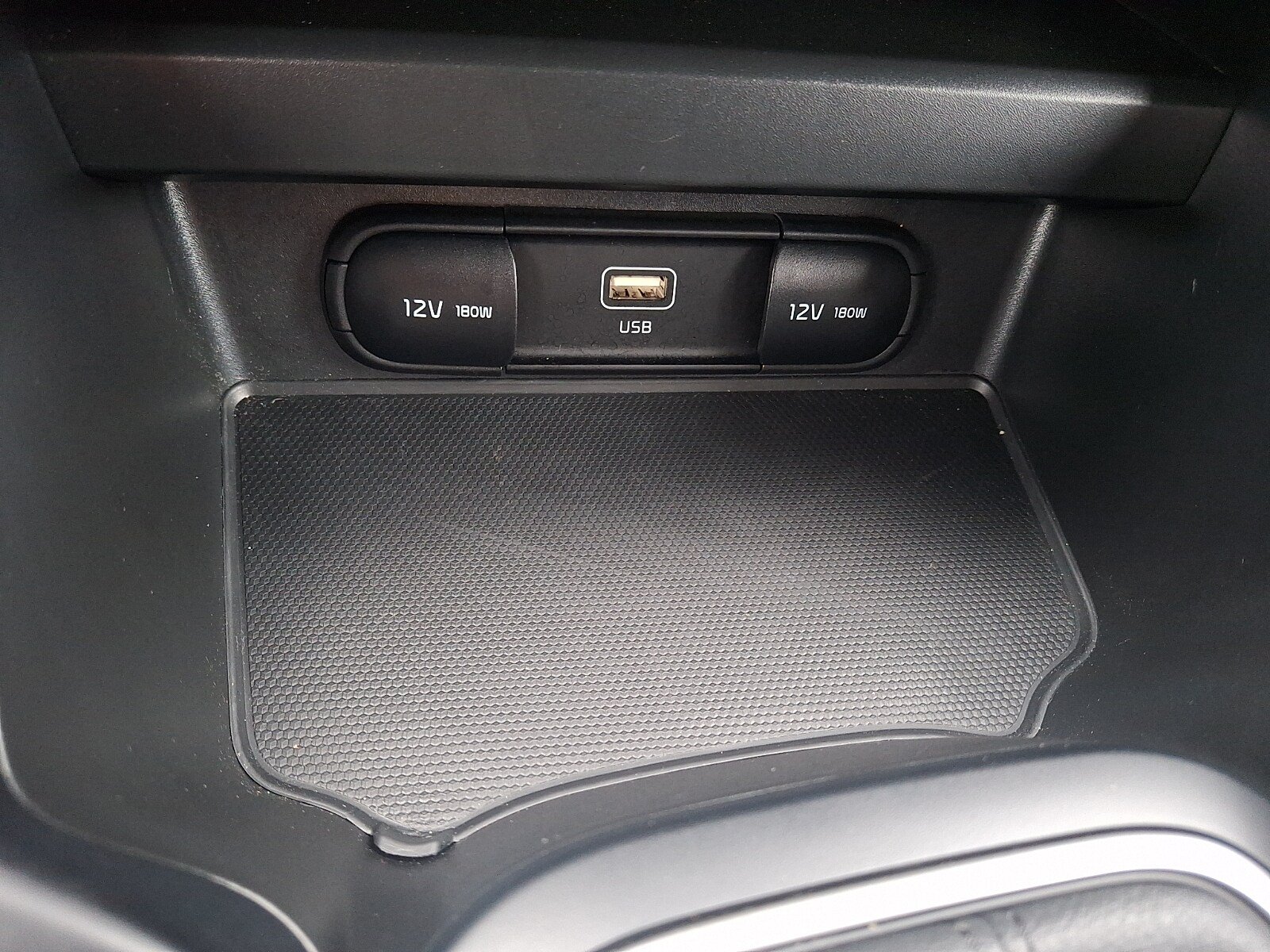 Used 2025 Kia Soul LX w/ LX Technology Package FWD image 22