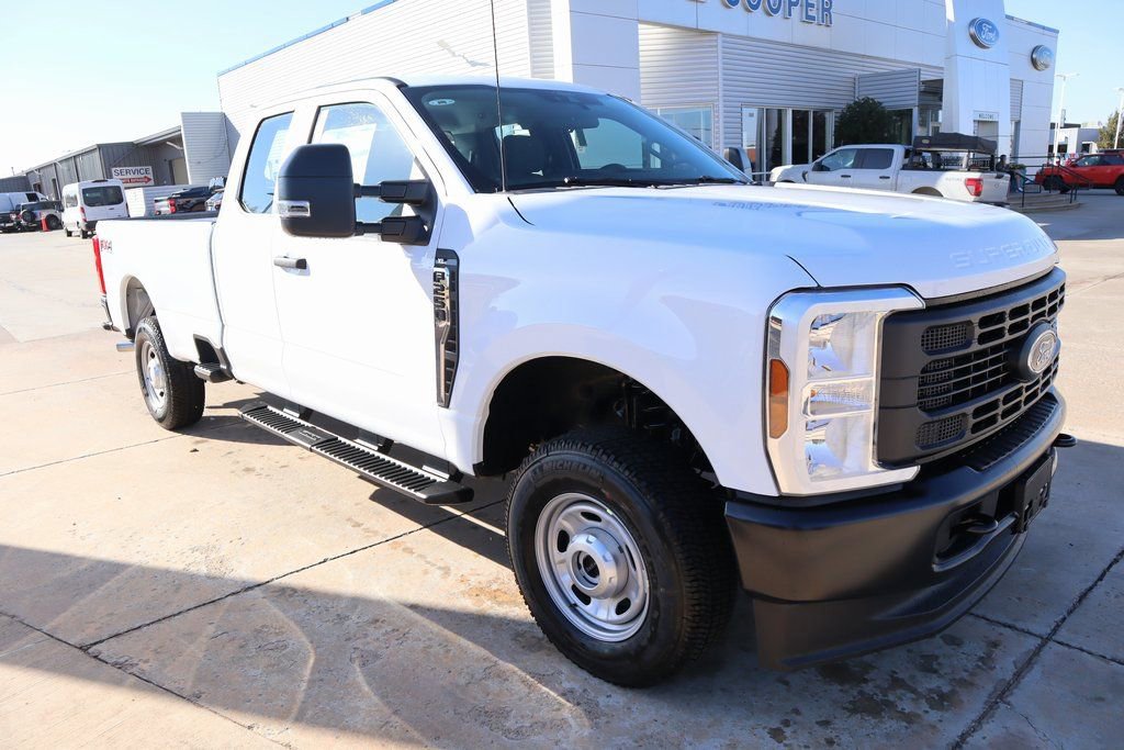 New 2026 Ford F250 XL w/ XL Driver Assist Package AWD/4WD image 1