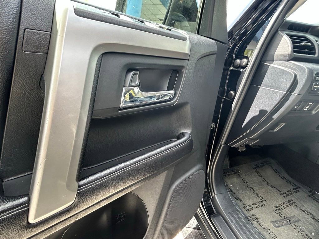 Used 2019 Toyota 4Runner SR5 image 17