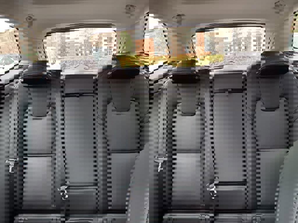 New 2025 Volvo XC60 B5 Core w/ Climate Package image 18