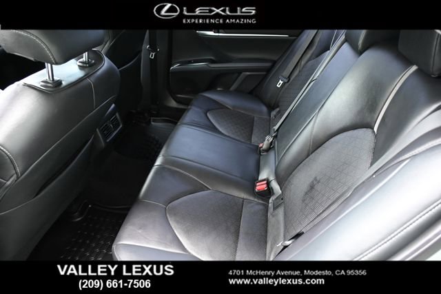 Used 2019 Toyota Camry XSE FWD image 10