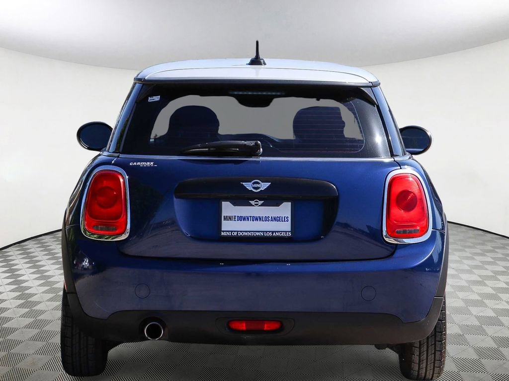 Used 2017 MINI Cooper 2-Door Hardtop FWD image 6
