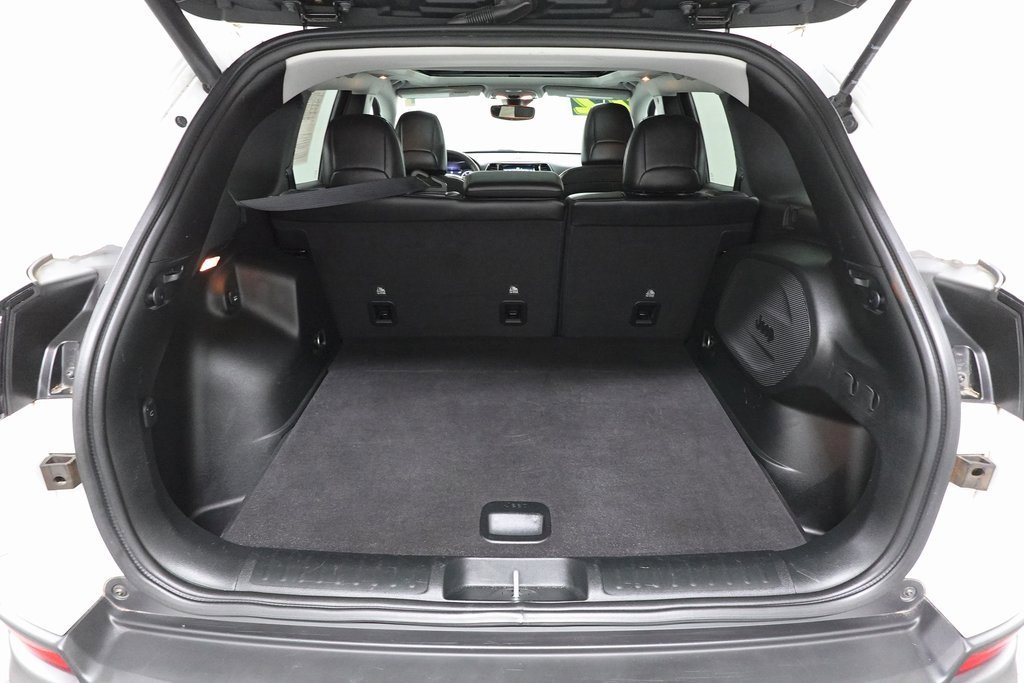 Used 2022 Jeep Cherokee Limited image 26