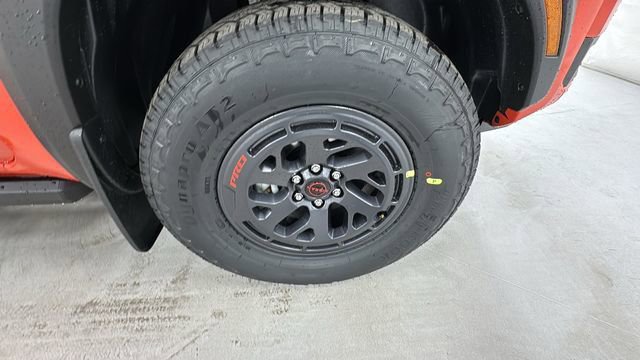 New 2026 Nissan Frontier PRO-4X w/ Pro-4x Convenience Package image 9