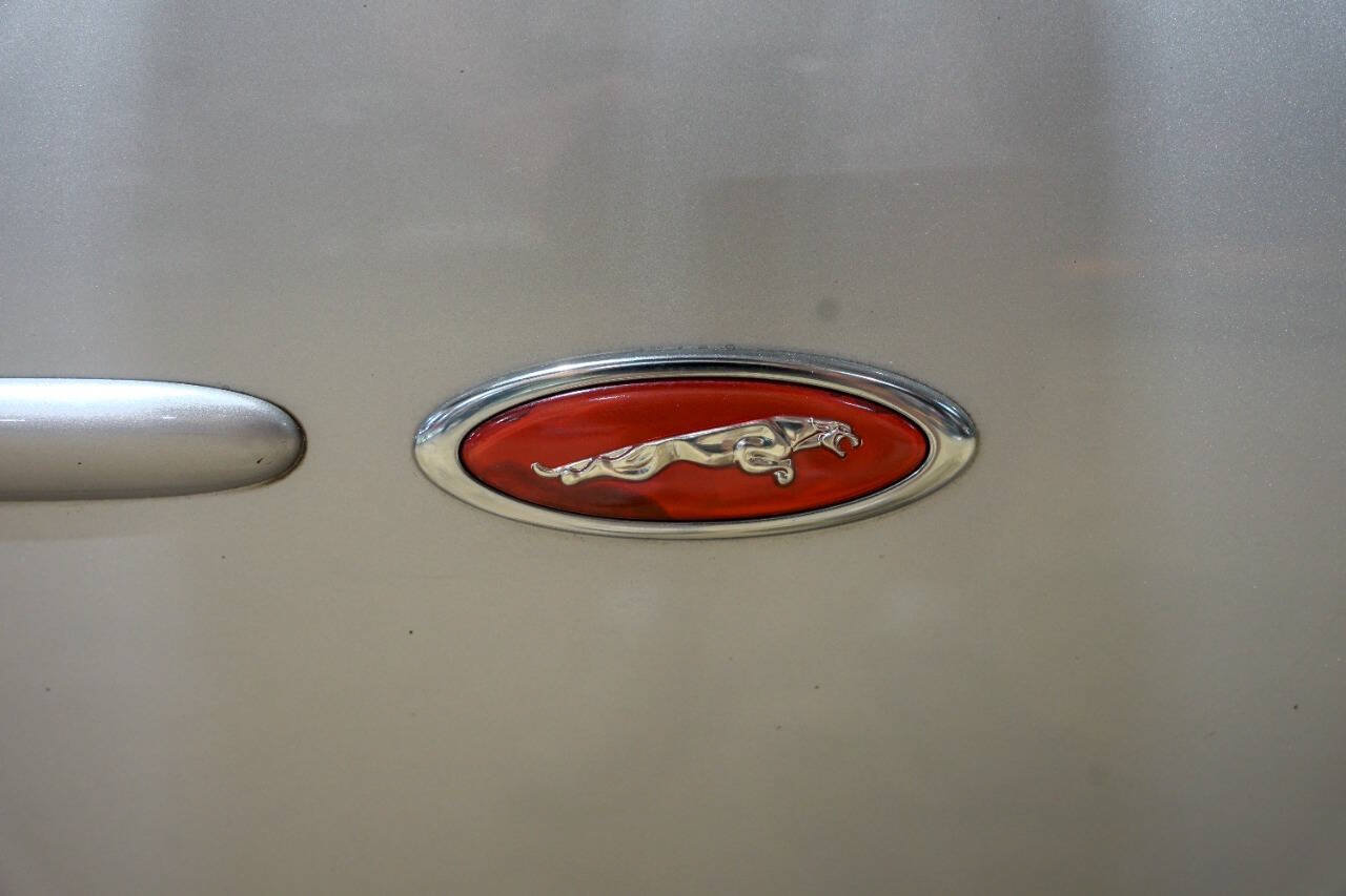 Used 2001 Jaguar XK8 Convertible RWD image 39
