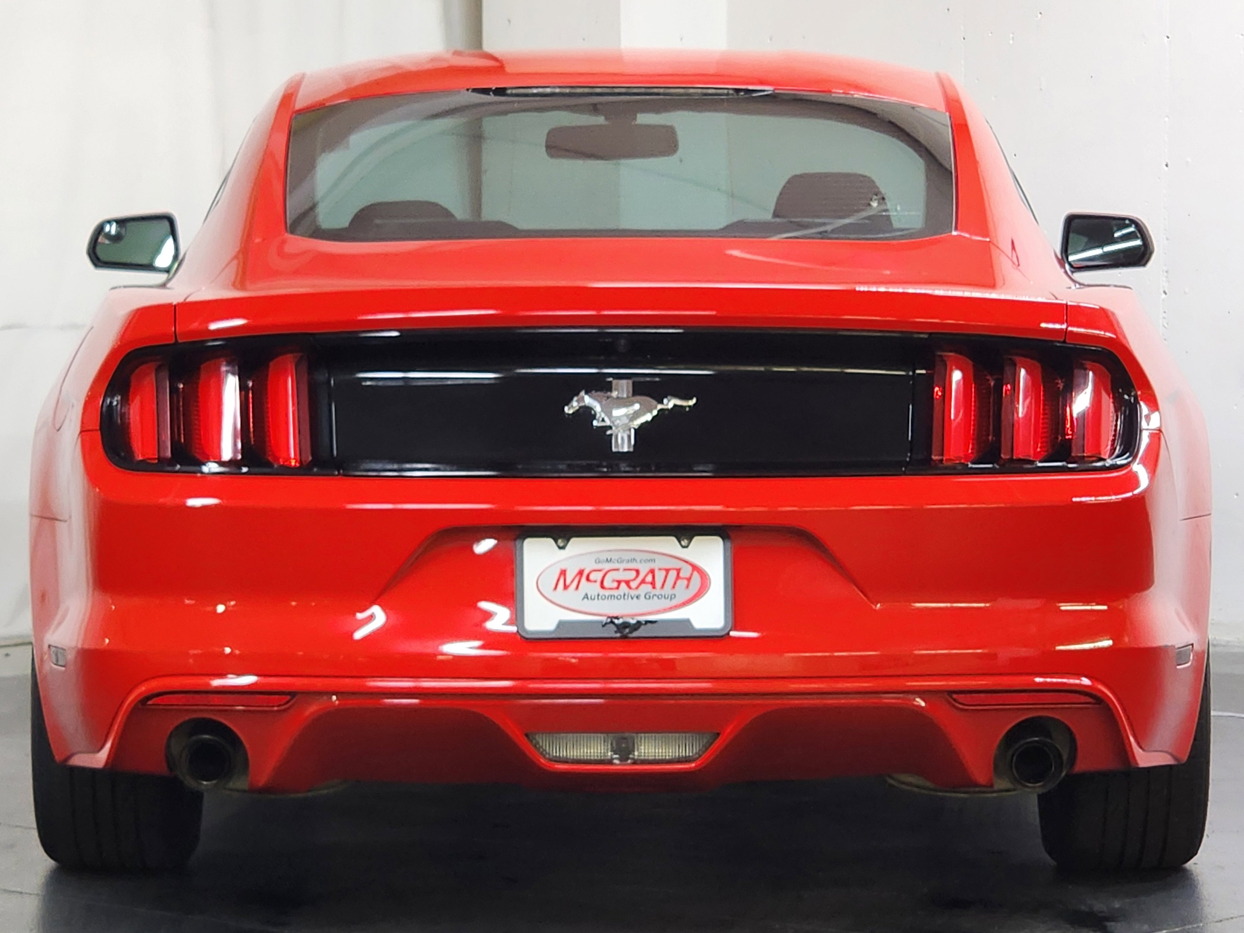 Used 2017 Ford Mustang Coupe image 6