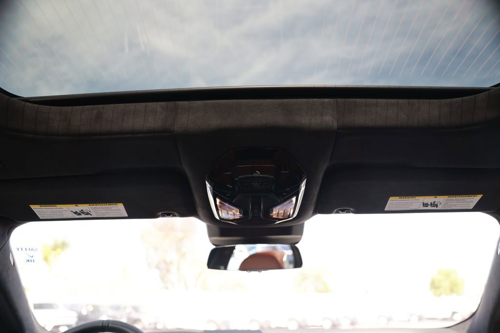 Used 2025 BMW i7 M70 w/ Executive Package image 31