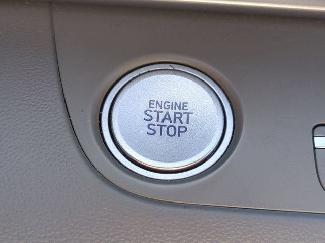 Used 2024 Hyundai Elantra SEL FWD image 26