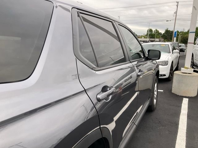 Used 2023 Honda Pilot LX image 6