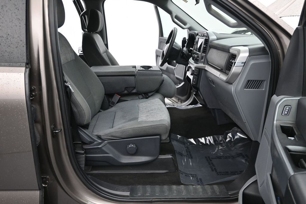 Used 2023 Ford F150 XLT RWD image 12