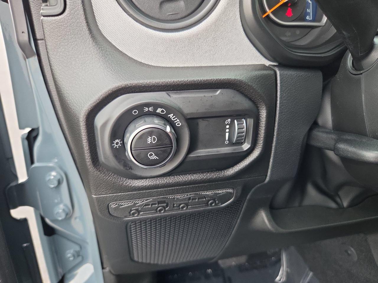New 2026 Jeep Gladiator Sport AWD/4WD image 30