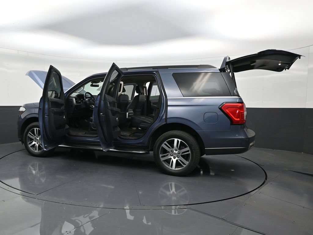 Used 2023 Ford Expedition XLT RWD image 31
