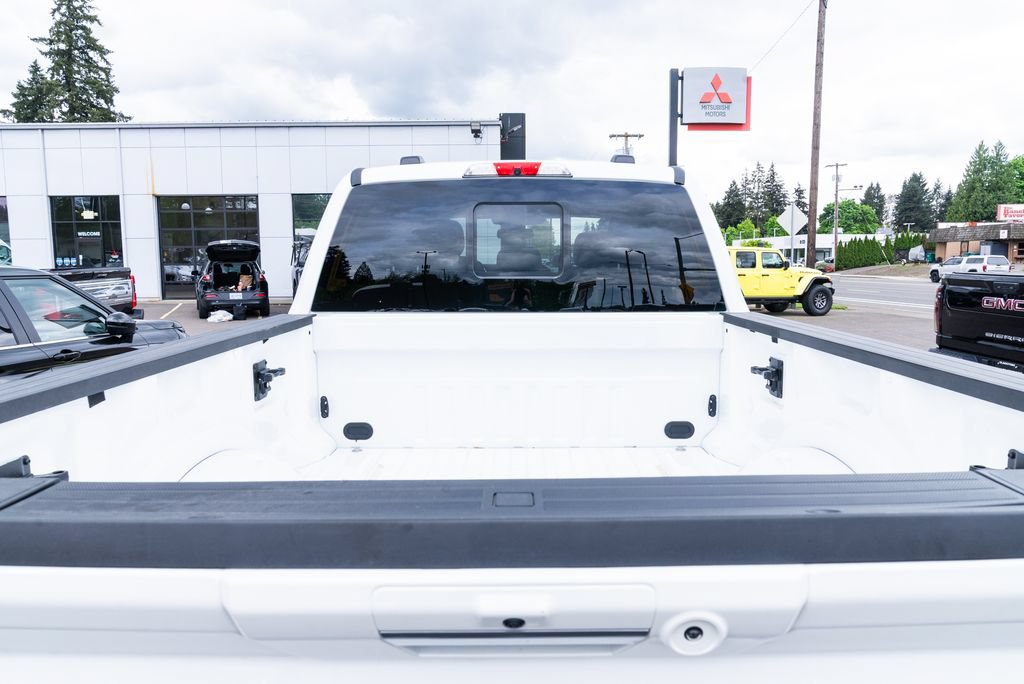 Used 2023 Ford F350 Limited AWD/4WD image 9