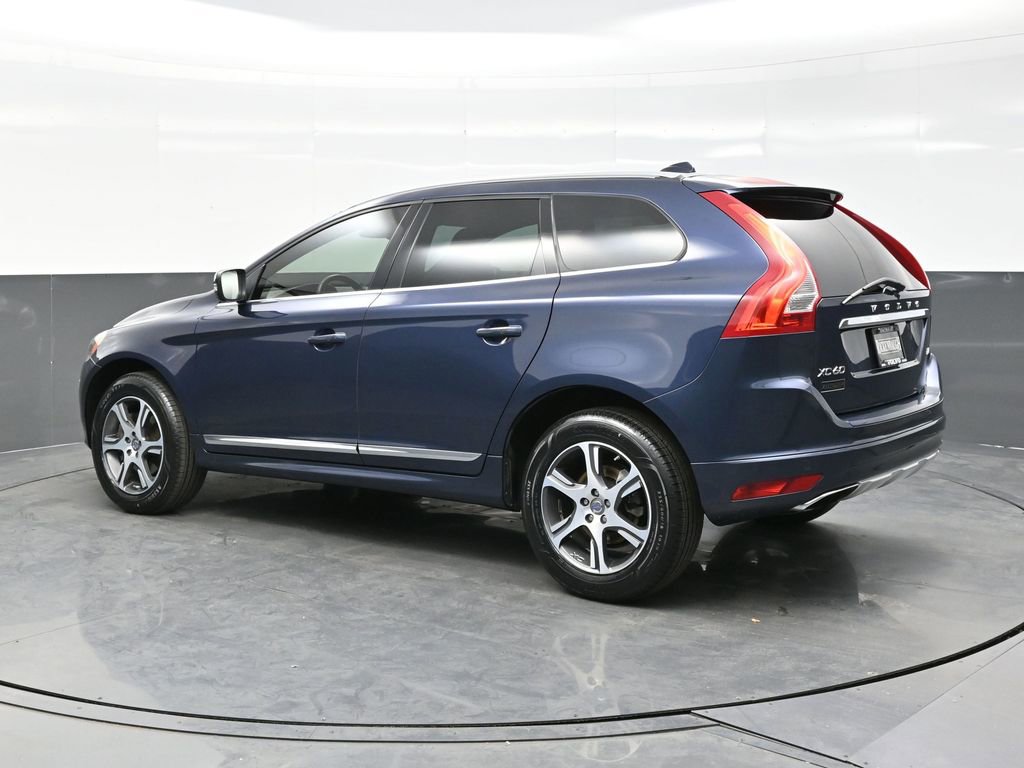 Used 2015 Volvo XC60 T6 Platinum image 4