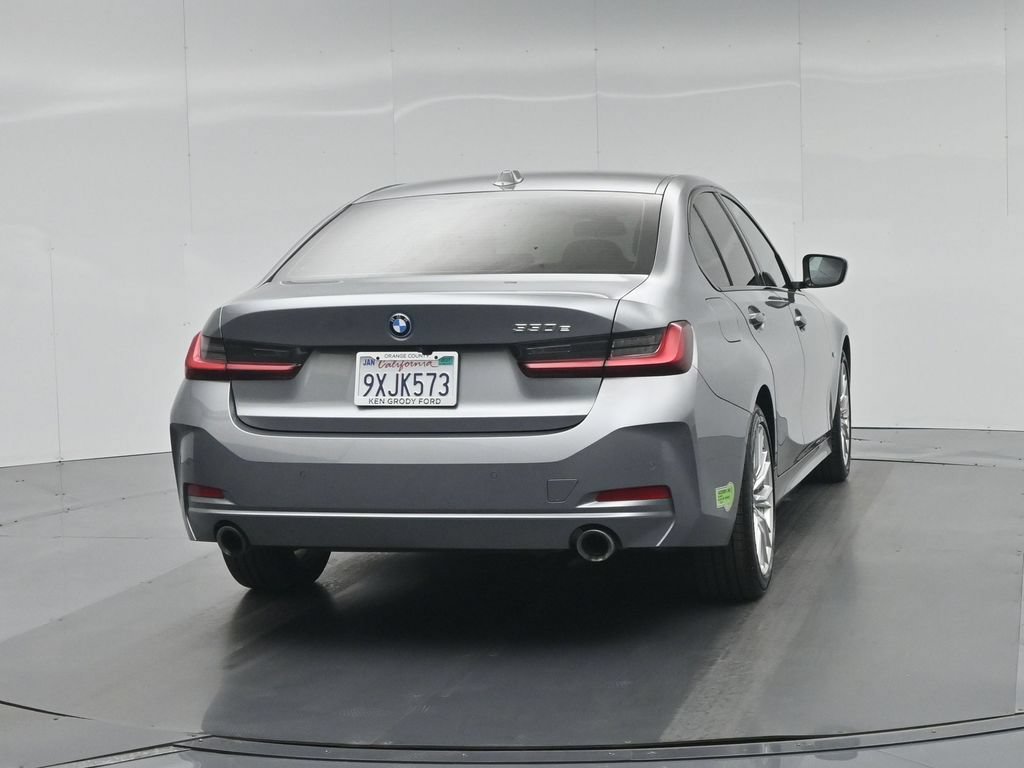 Used 2023 BMW 330e w/ Convenience Package RWD image 58