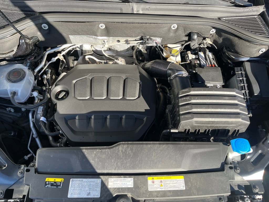 Certified 2025 Volkswagen Atlas SE image 23