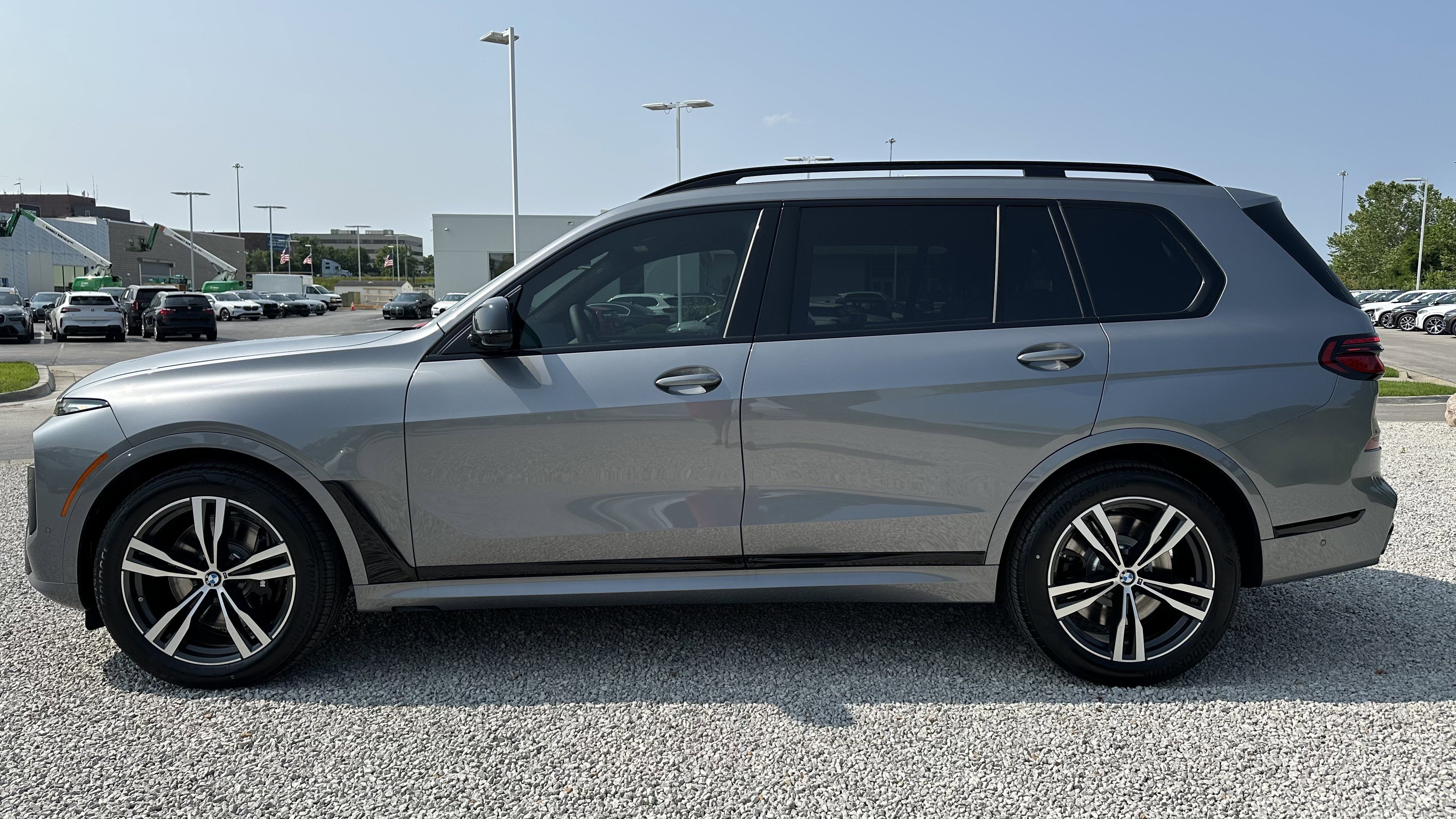Used 2026 BMW X7 M60i image 7