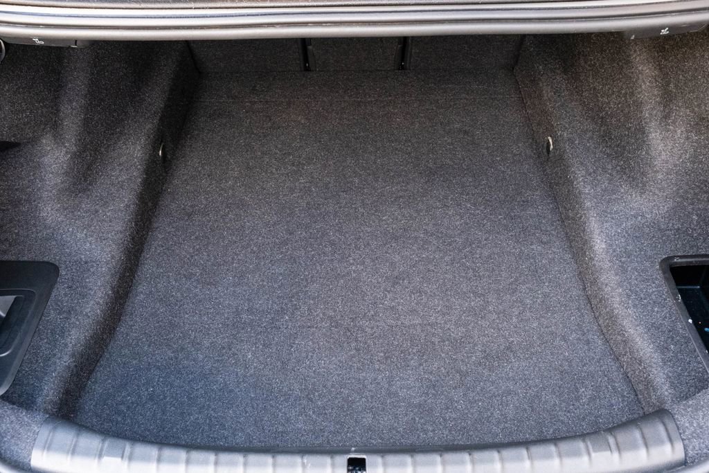 Used 2017 BMW 540i xDrive image 29