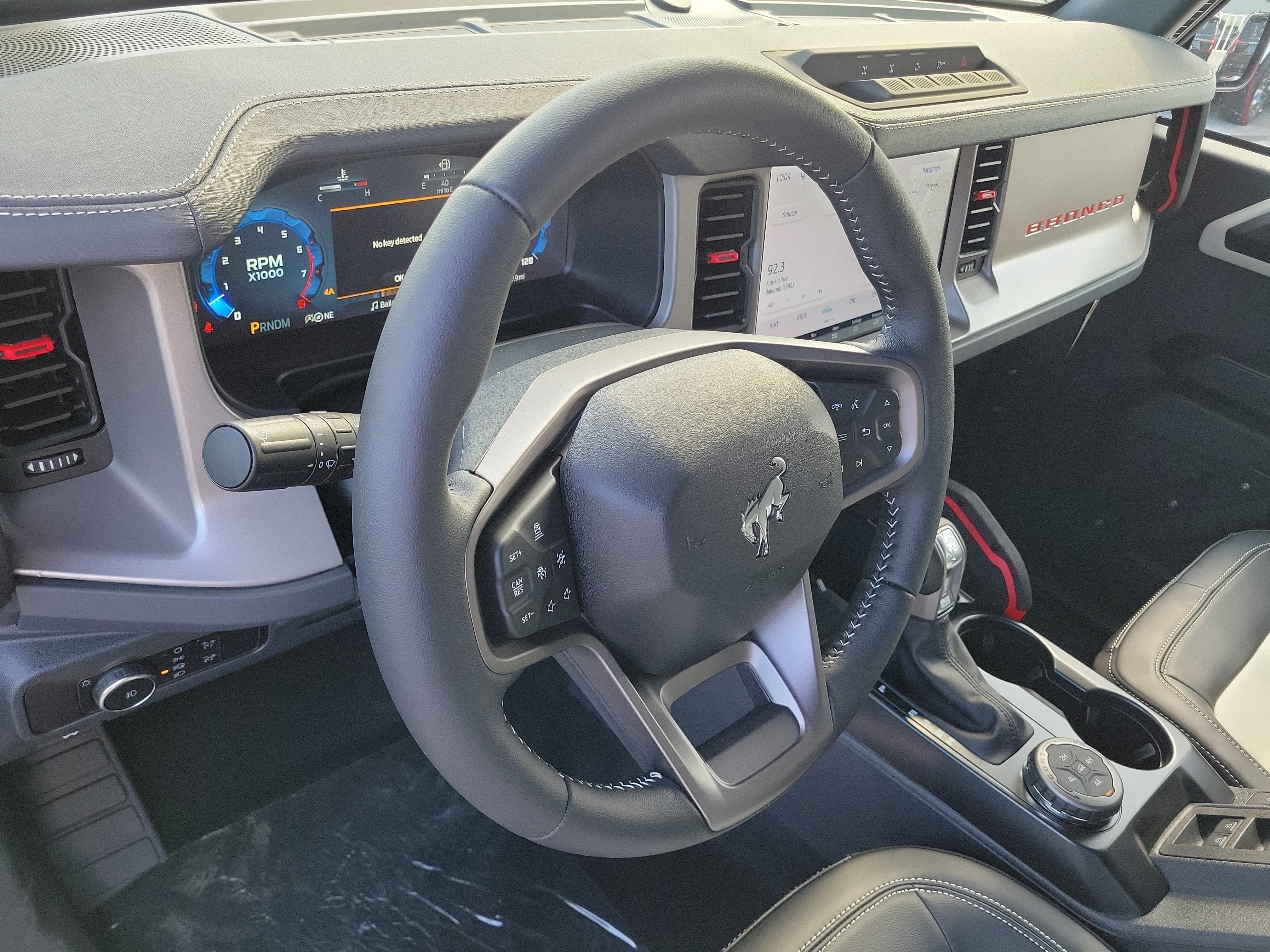 New 2026 Ford Bronco Outer Banks w/ Sasquatch Package AWD/4WD image 13