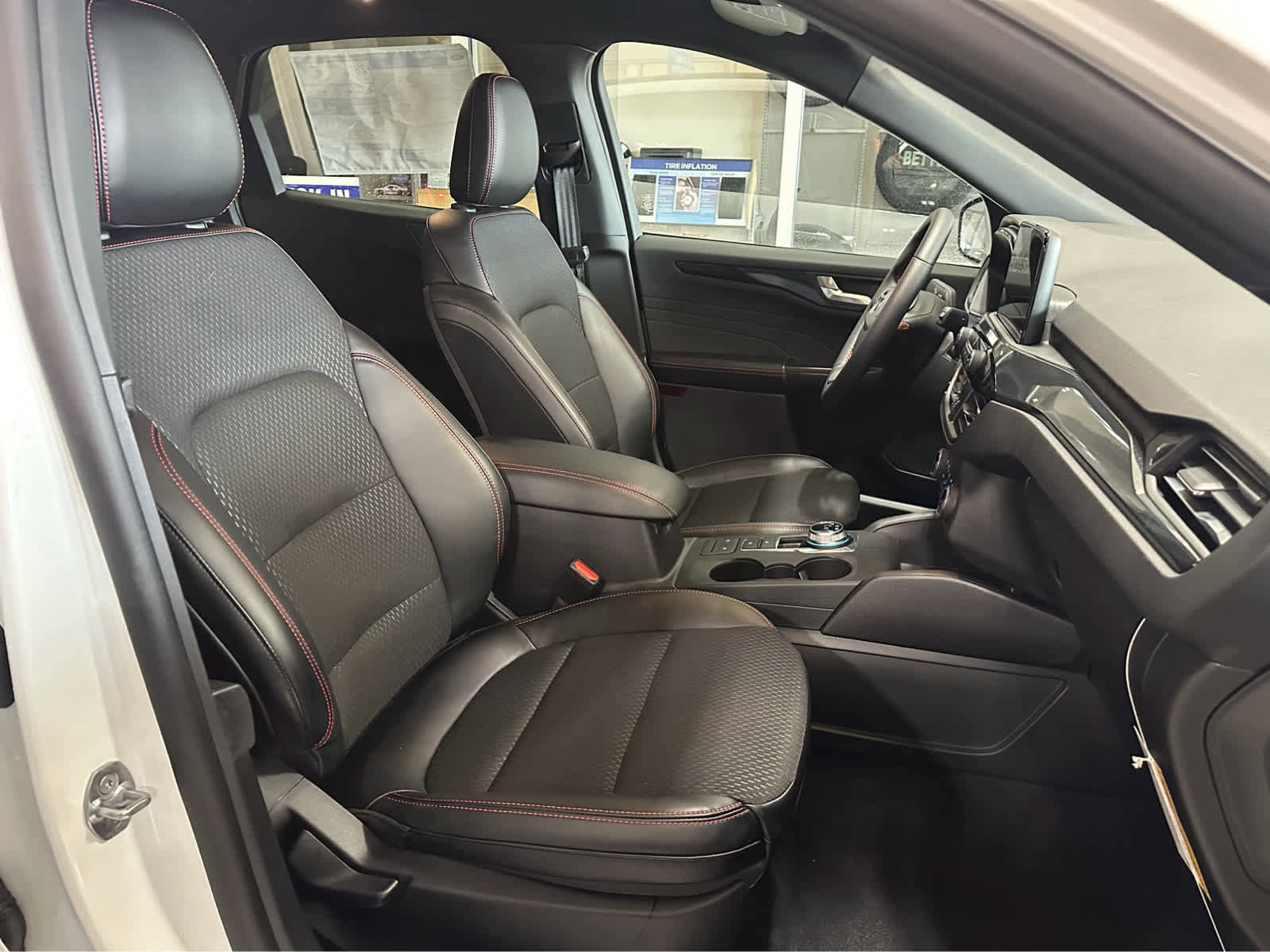 New 2025 Ford Escape ST-Line w/ Cold Weather Package image 38