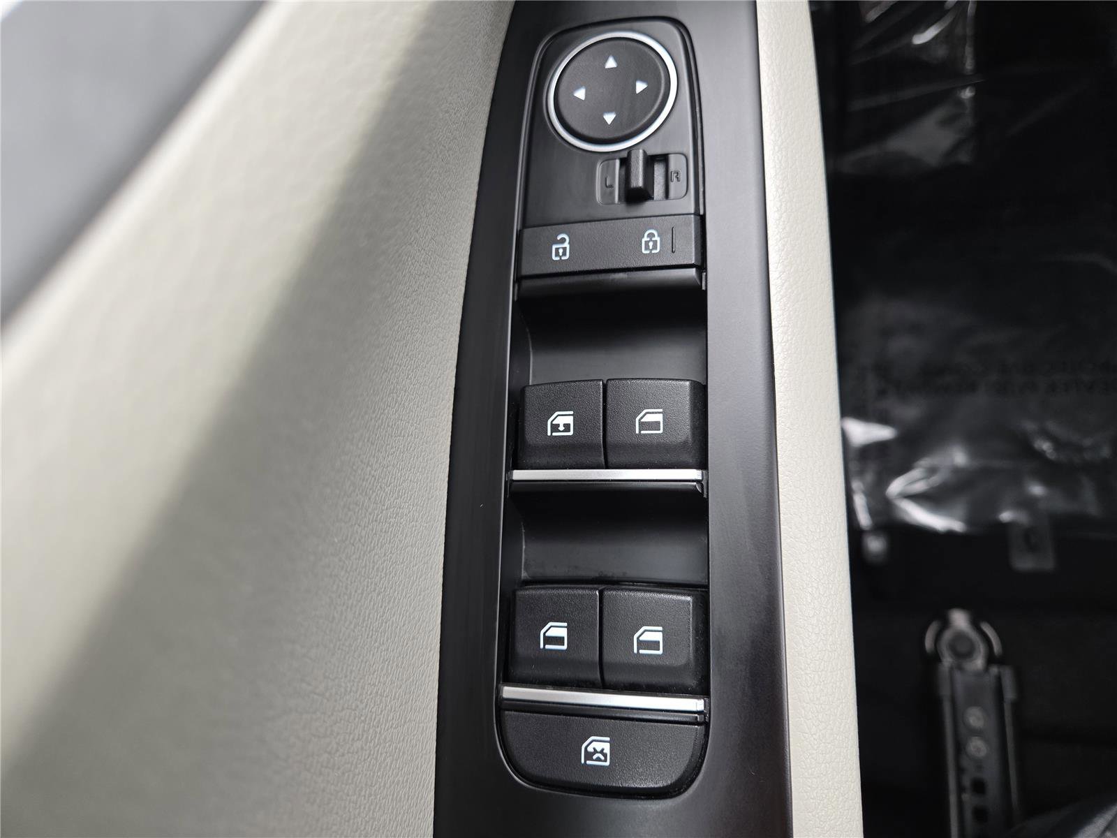 Certified 2023 Kia Soul LX w/ LX Technology Package image 14