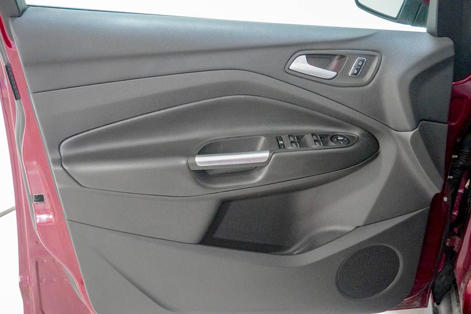 Used 2013 Ford C-MAX SEL FWD image 17