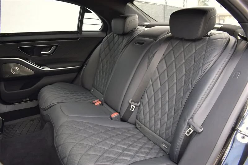 Used 2024 Mercedes-Benz S 500 4MATIC image 34