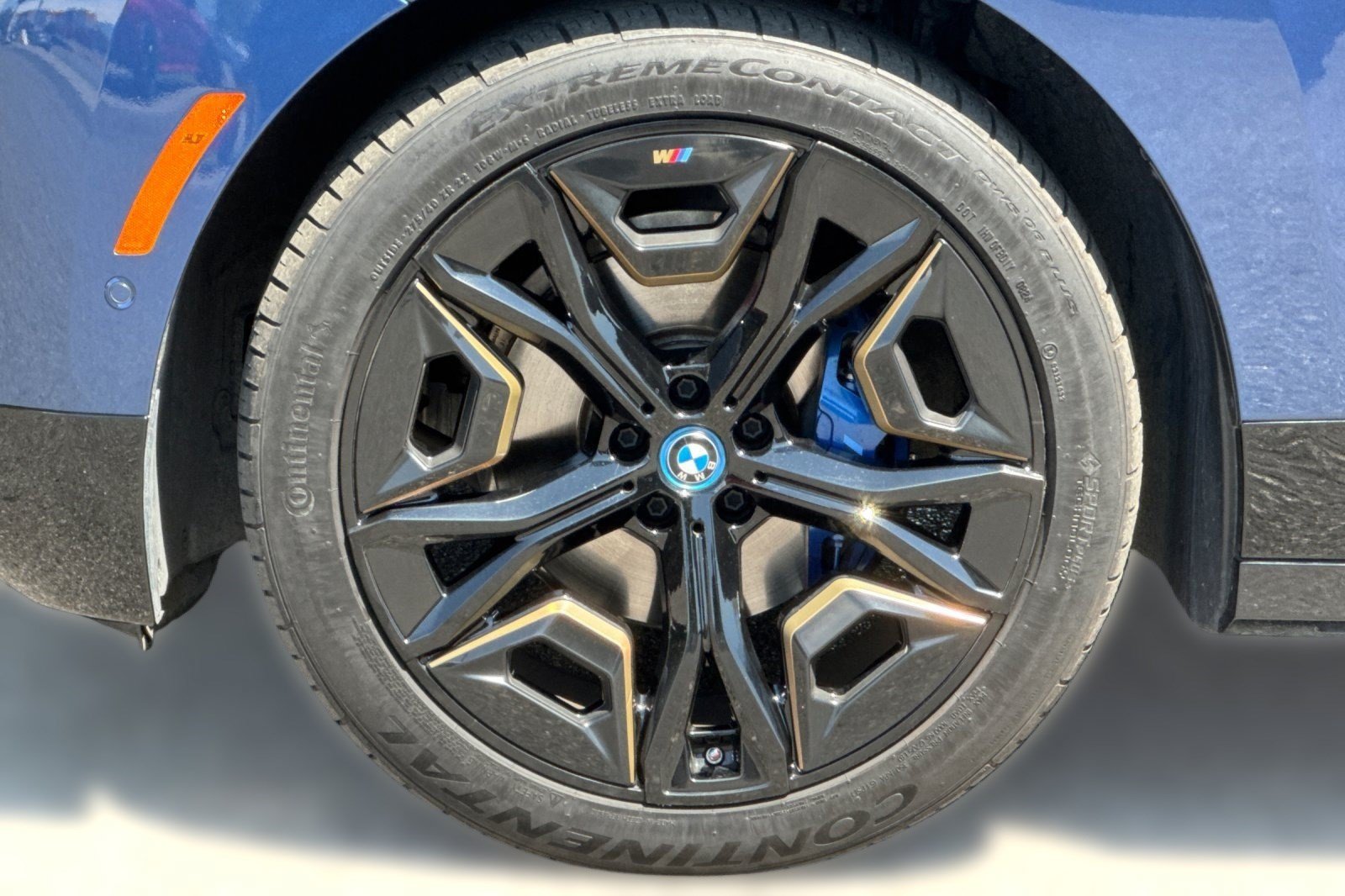 Used 2023 BMW iX M60 w/ Executive Package AWD/4WD image 13