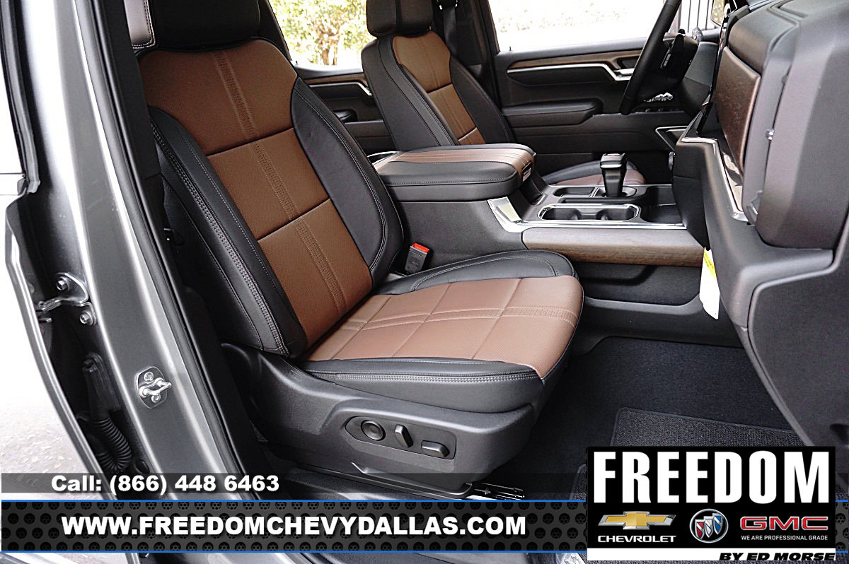 New 2025 Chevrolet Silverado 1500 High Country w/ Technology Package AWD/4WD image 15
