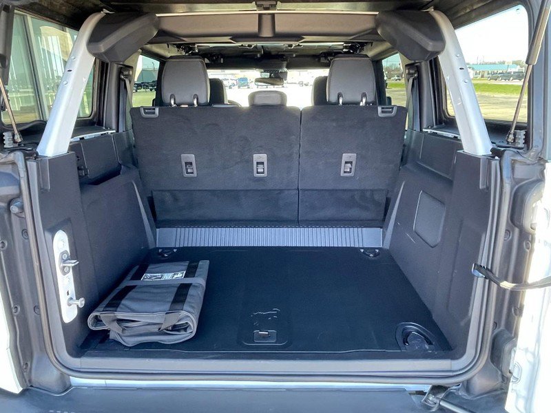 Used 2023 Ford Bronco Badlands image 15