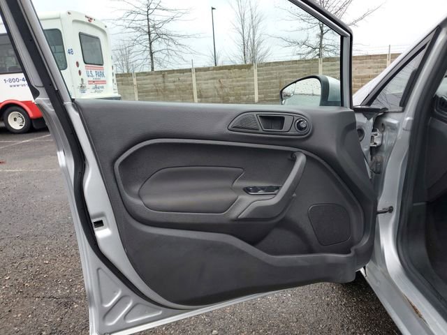 Used 2018 Ford Fiesta SE image 20