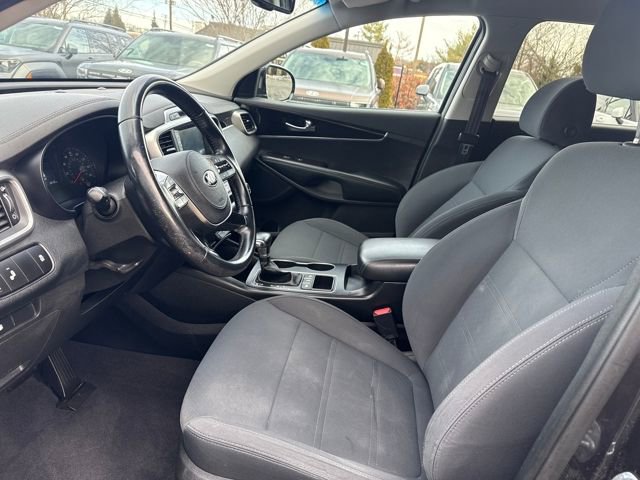 Used 2019 Kia Sorento LX w/ LX Convenience Package image 9