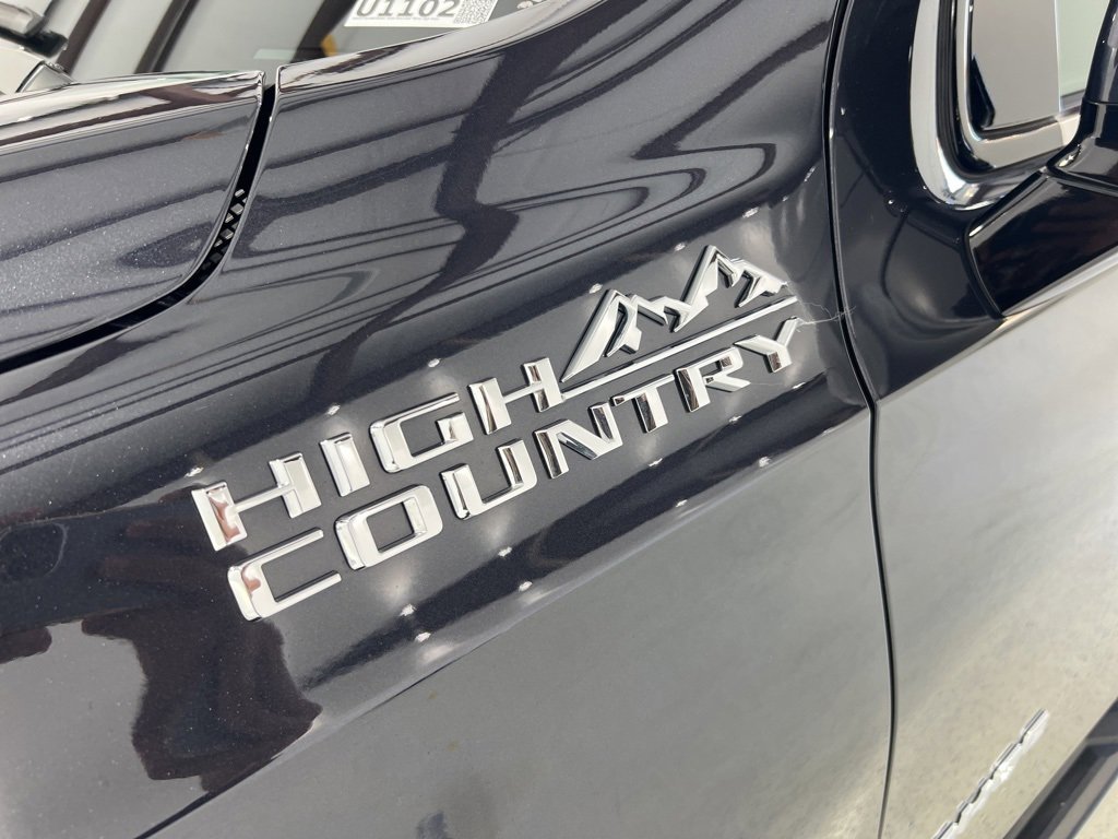 Used 2025 Chevrolet Tahoe High Country image 29