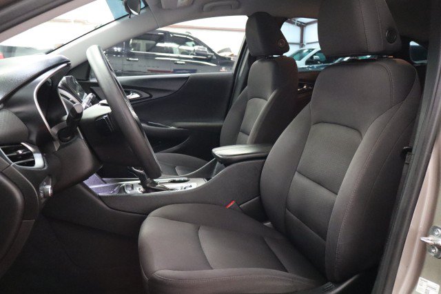 Used 2023 Chevrolet Malibu LT w/ Driver Confidence Package FWD image 32