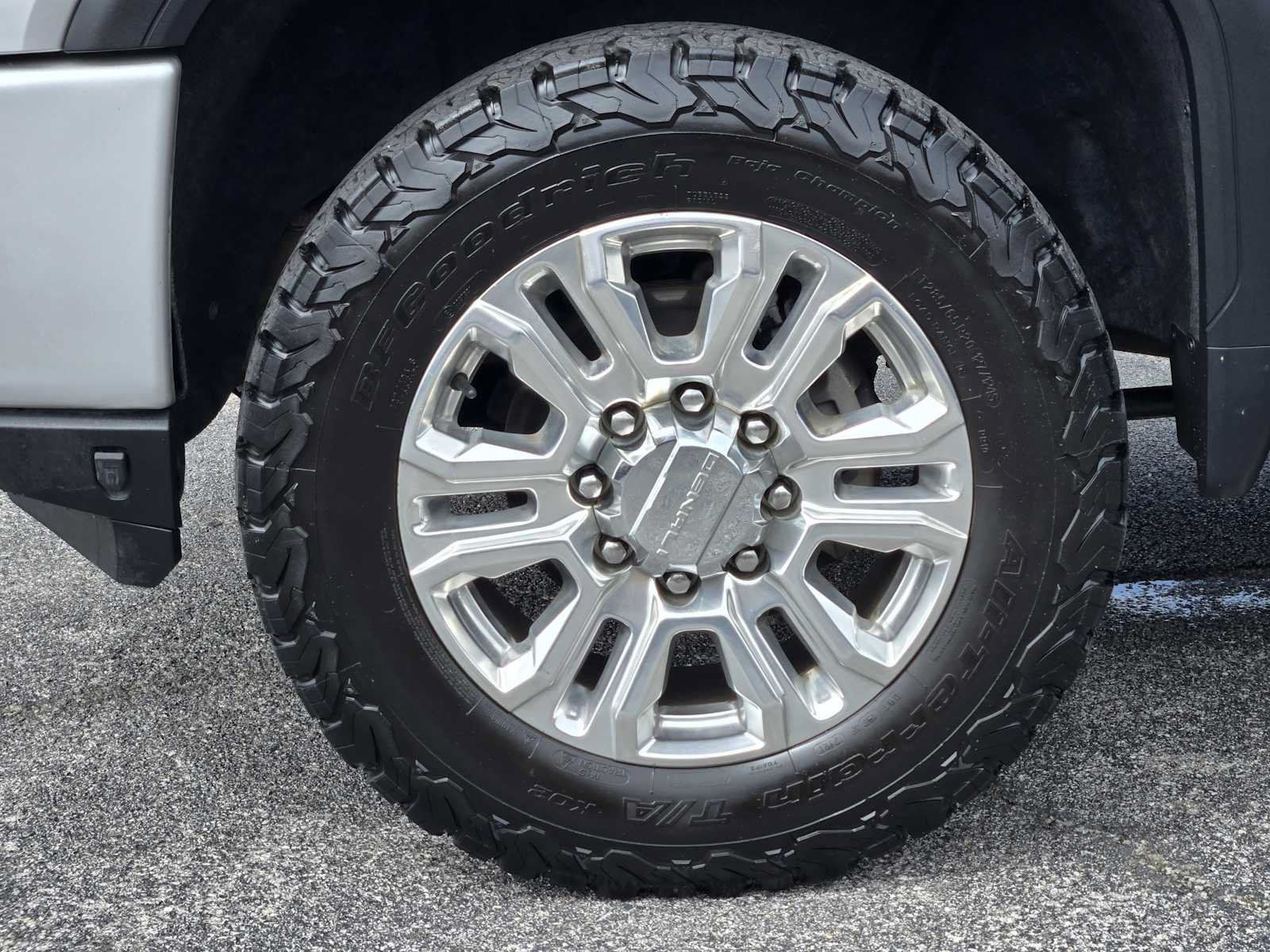 Certified 2022 GMC Sierra 2500 Denali AWD/4WD image 30