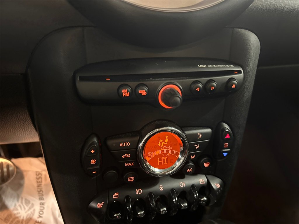 Used 2013 MINI Cooper S image 17