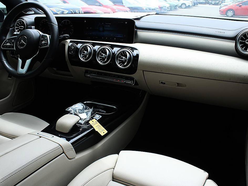 Used 2020 Mercedes-Benz CLA 250 image 18