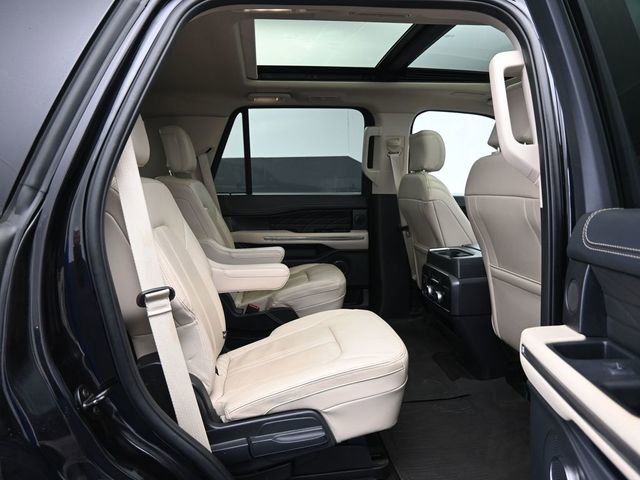 Used 2022 Ford Expedition Platinum image 43