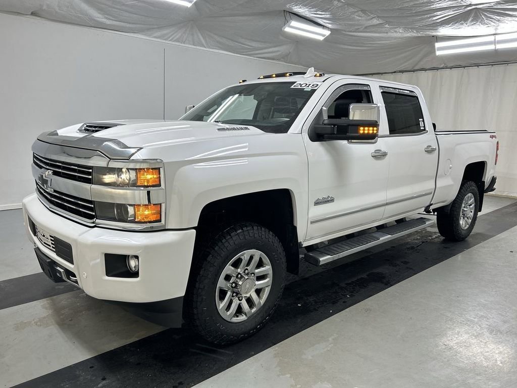 Used 2019 Chevrolet Silverado 3500 High Country w/ Duramax Plus Package image 5