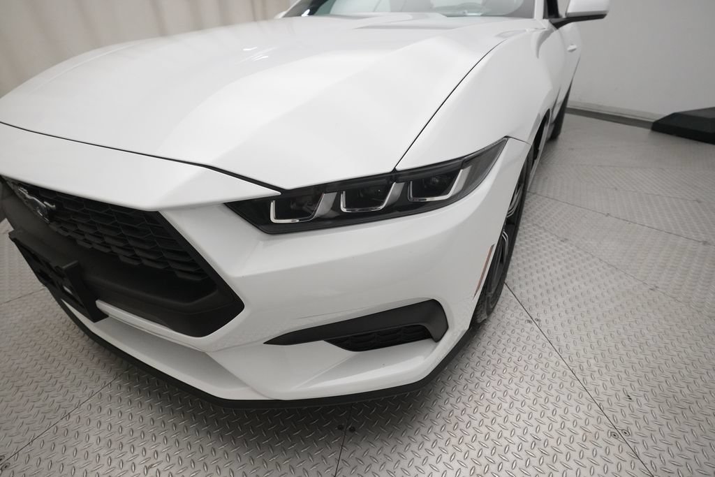 Used 2025 Ford Mustang Premium RWD image 22