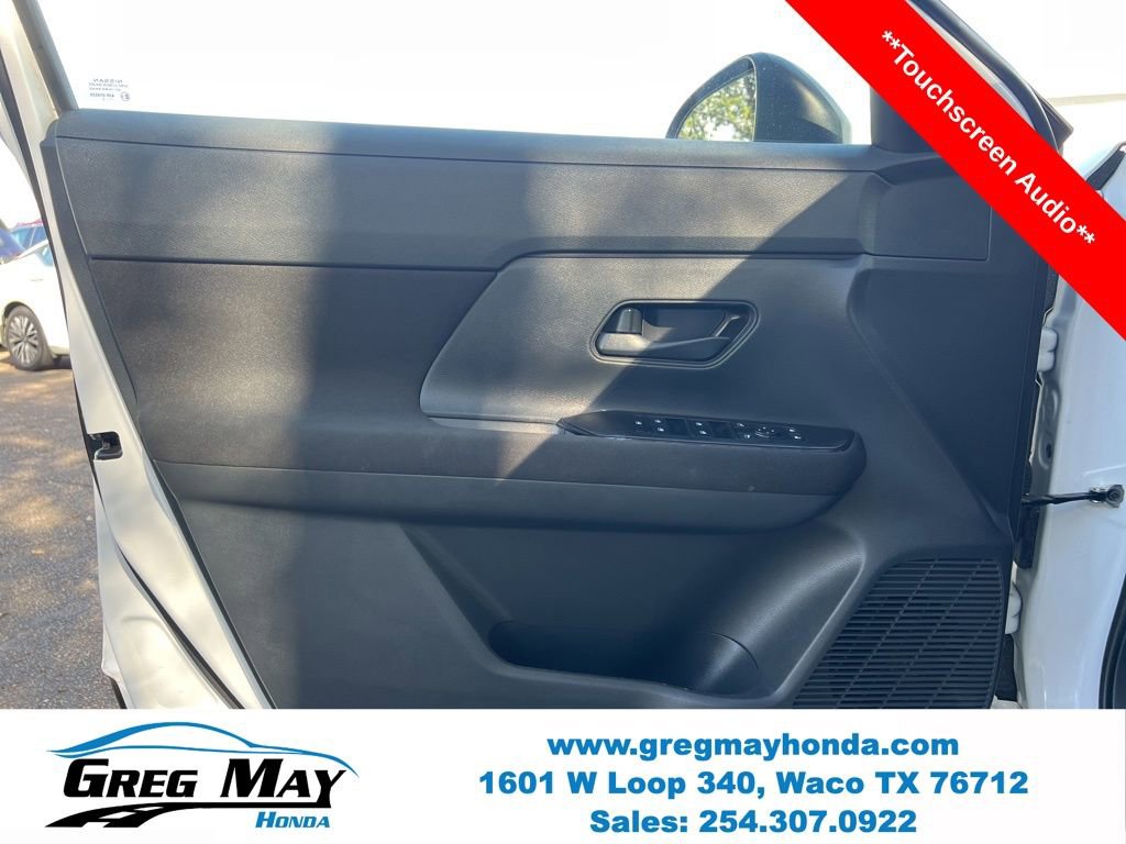 Used 2025 Nissan Kicks S image 19